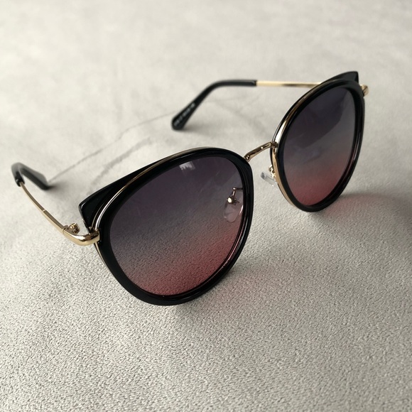 Accessories - Sunglasses ~ Black Frames with Gold ~ Ombré Lens ~ Brand New!